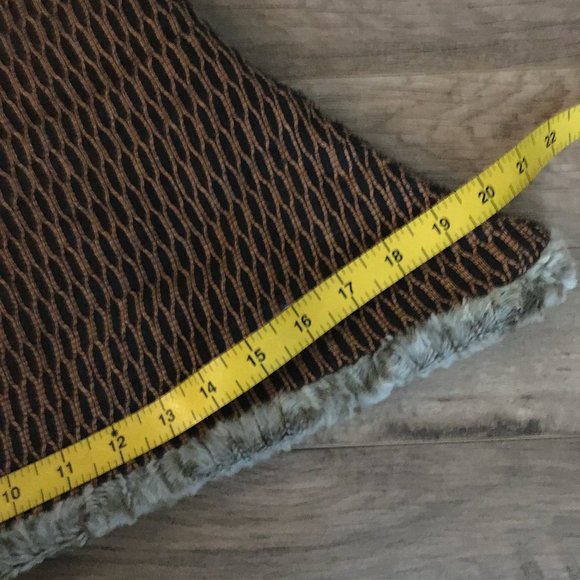 Fantasycore Faux Fur Yellow and Black Long Honeycomb Reversible Neck Warmer - Picture 15 of 15